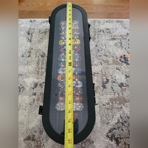 Tech Deck Oval Shaped Carrying Case with 15 fingerboard mini Skateboards - Picture 12 of 14
